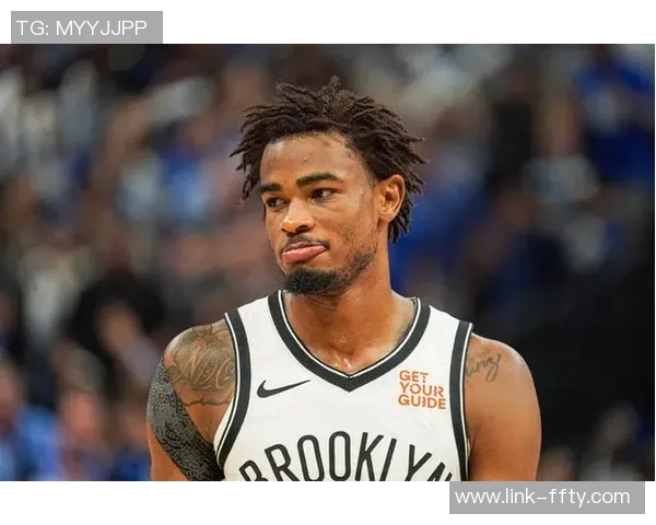 克拉克斯顿在篮网迎来第七个赛季成为球队现存队龄最长球员